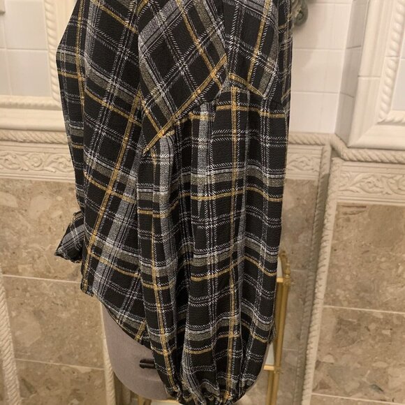 Blu Pepper. Size L. Pullover.  Balloon Sleeve. Blouson. Tie. B84. - Picture 5 of 6